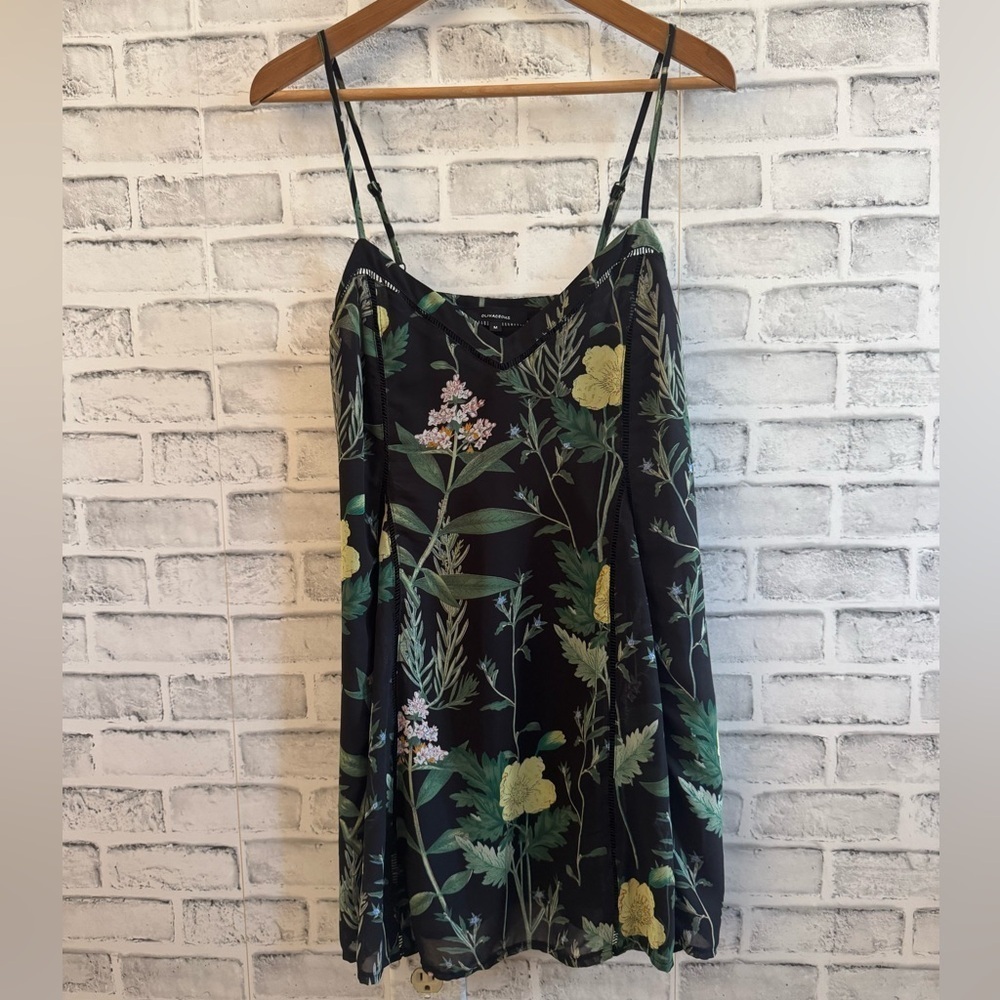 Women’s Olivaceous black wild flower print sleeveless adjustable strap dress M